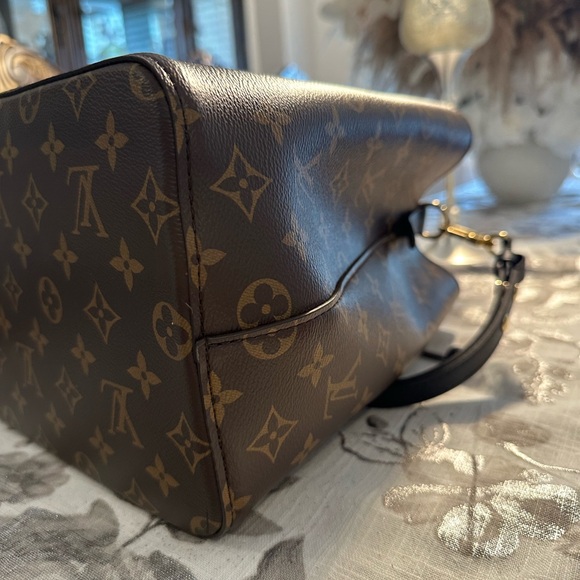 🎀SOLD🎀 Louis Vuitton NéoNoé MM - Picture 3 of 7
